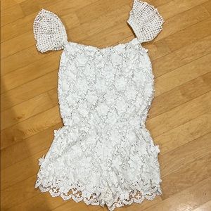 Alexis cute jumper